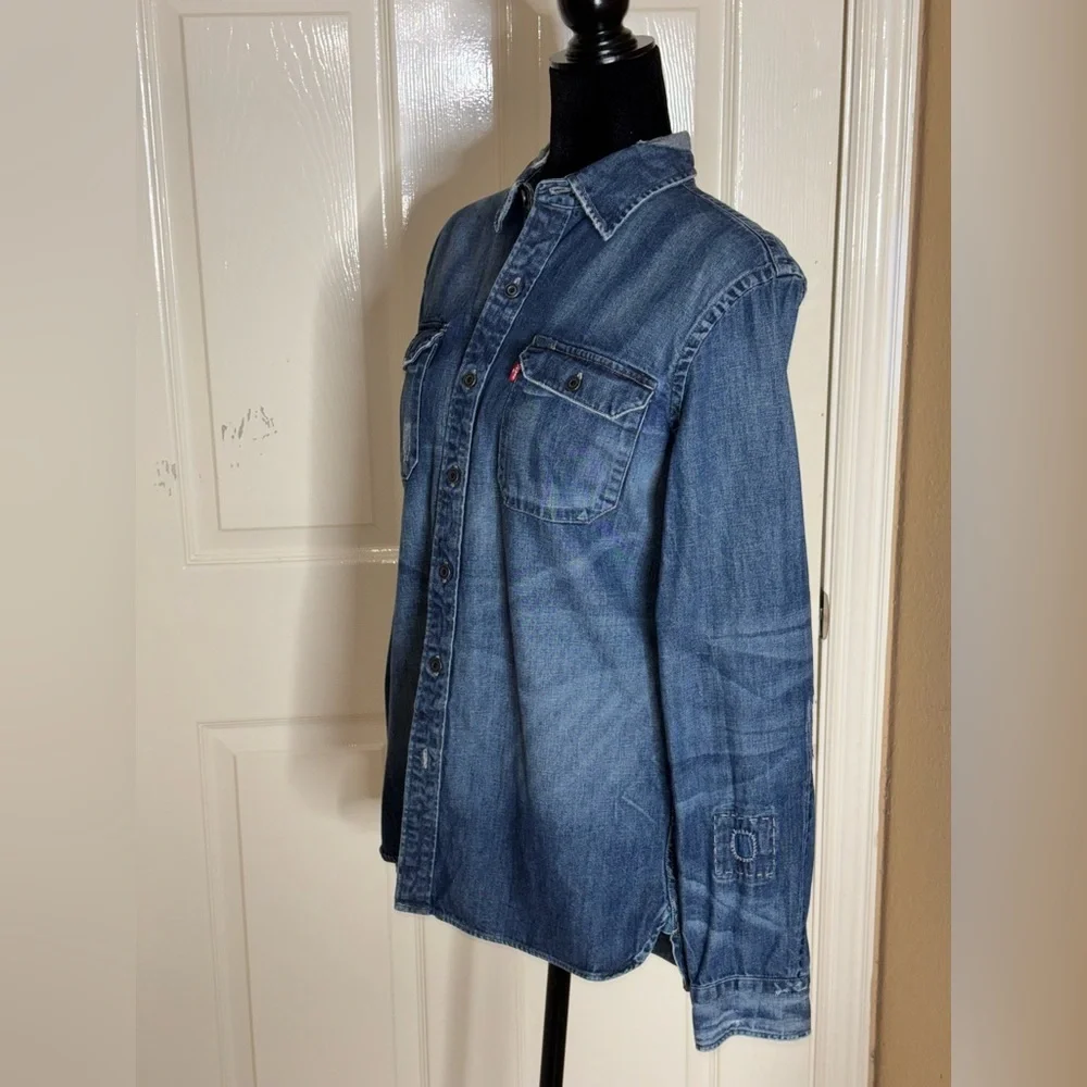 Levis Distressed, Patchwork, Denim Shirt Sz Medium Womens - Picture 3 of 12